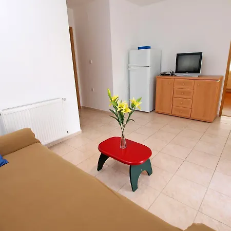 Mara 1029 Apartment
