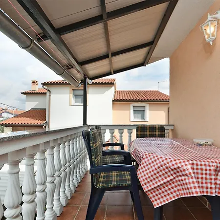Appartement Mara 1029 Fažana