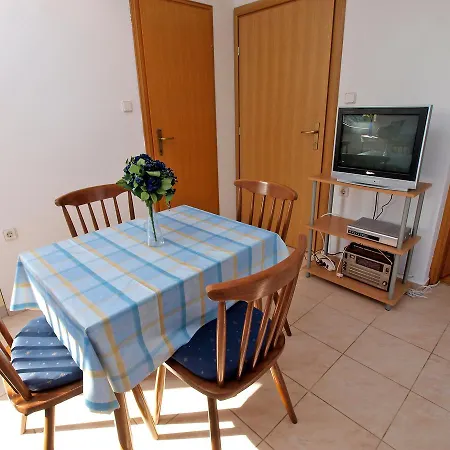 Mara 1029 Appartamento Fažana